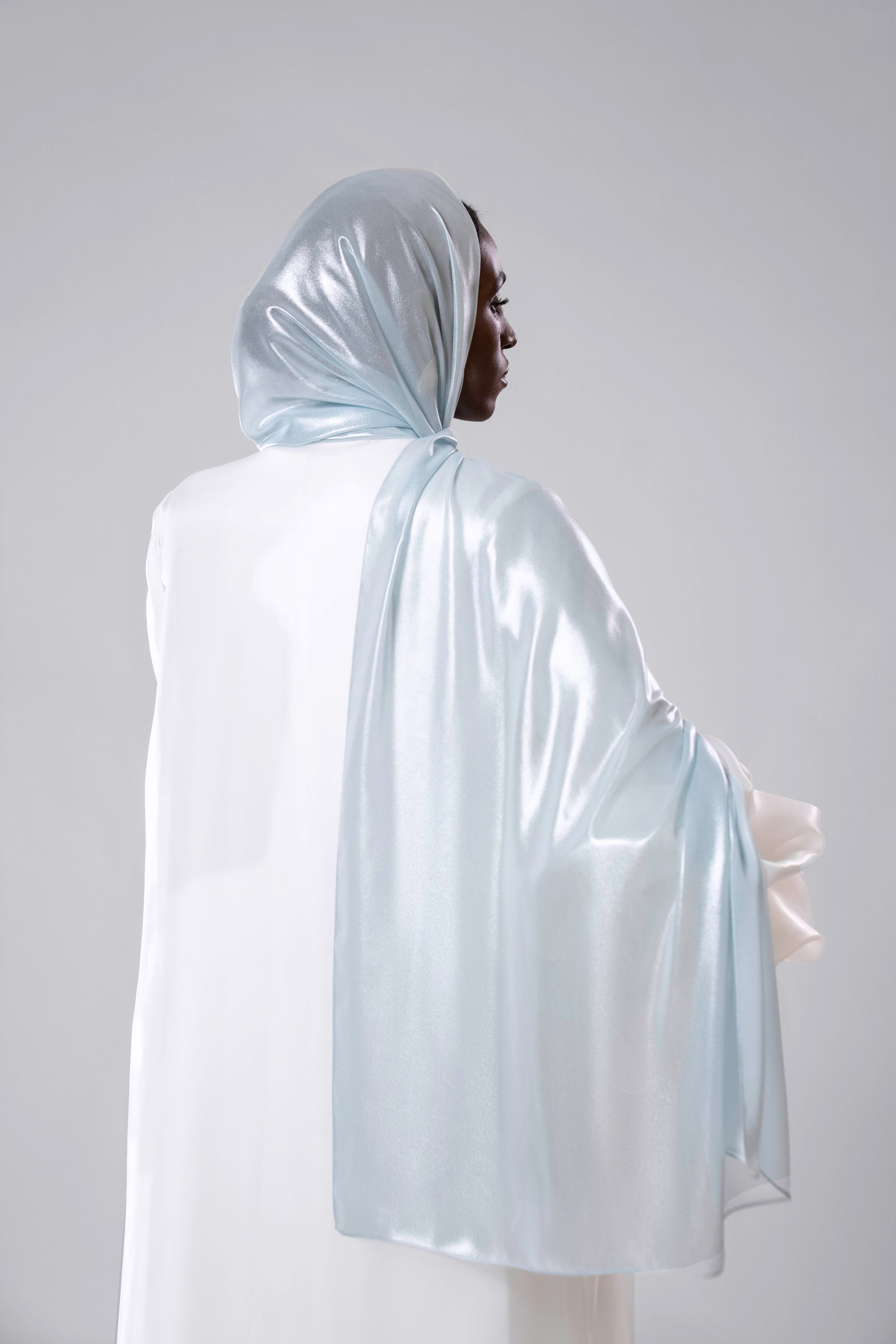 الثلج الأزرق - وشاح شيفون