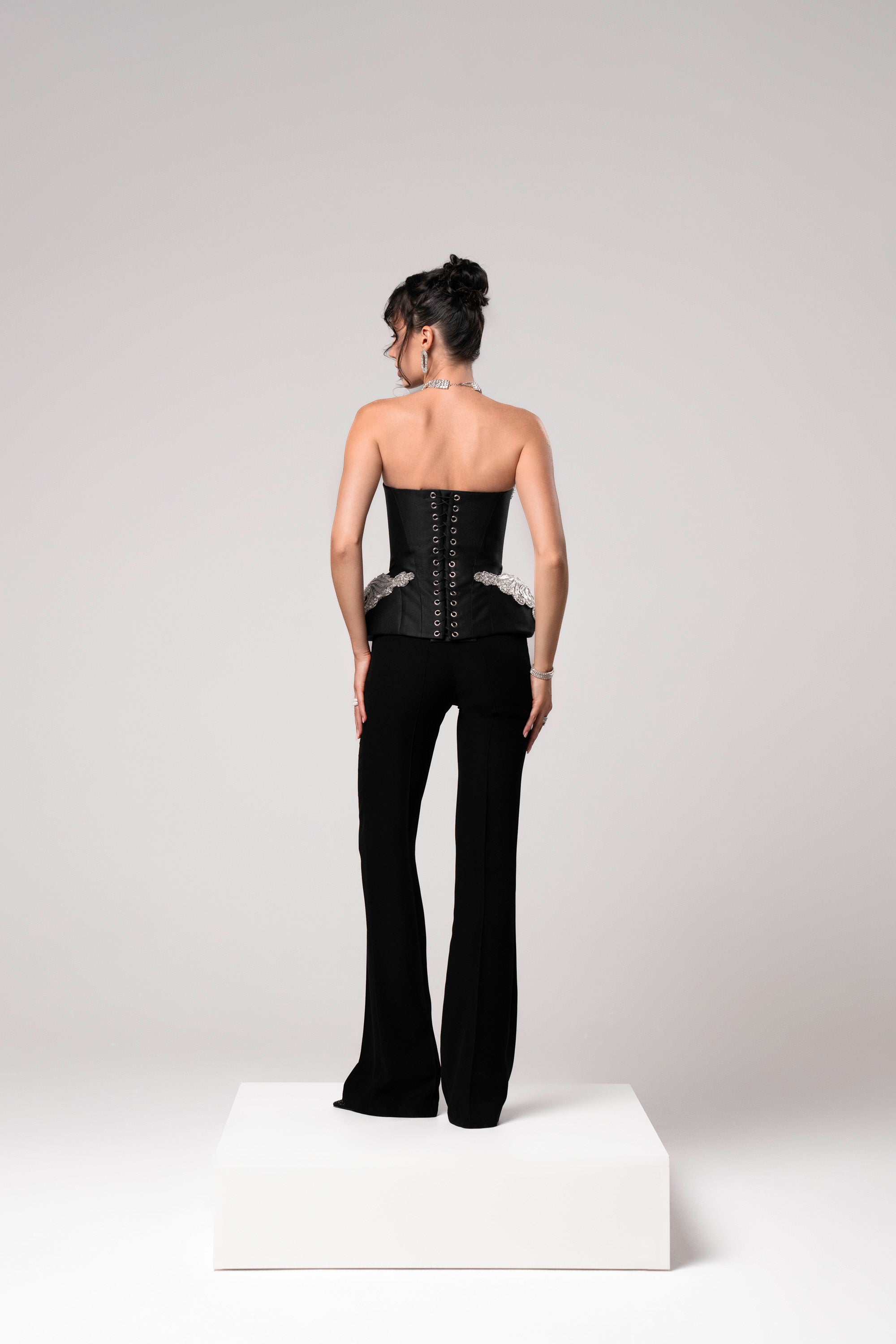 Sylvéra - Silver Monarch