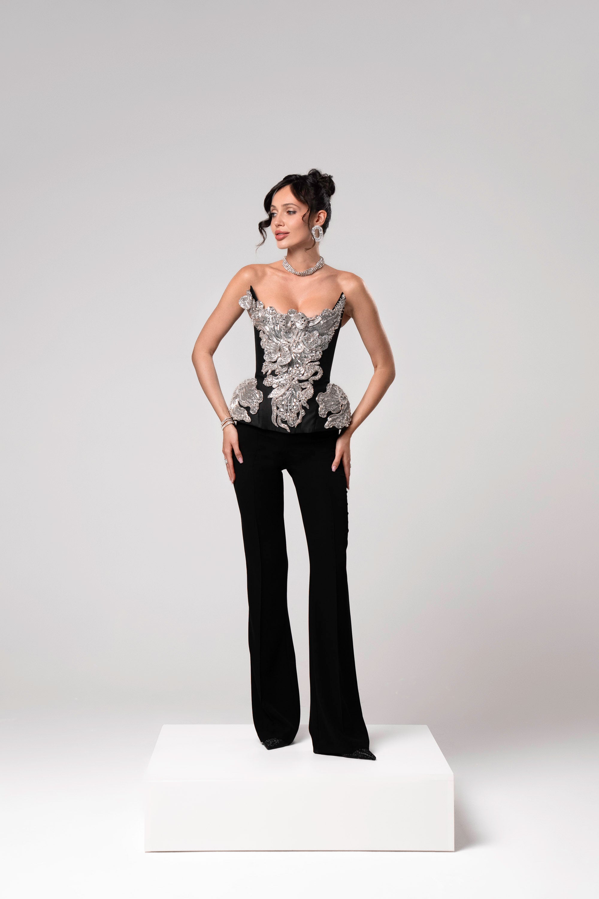 Sylvéra - Silver Monarch